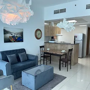  Appartamento Golden Vacation Homes Continental Tower Marina